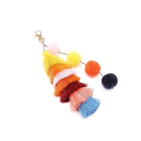 BRELOK POMPON CHWOST XXL pudrowy BRL35 BRELOK POMPON CHWOST XXL pudrowy BRL35