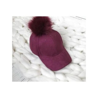 Czapka z daszkiem velvet z pomponem Bordo CZ13BOR