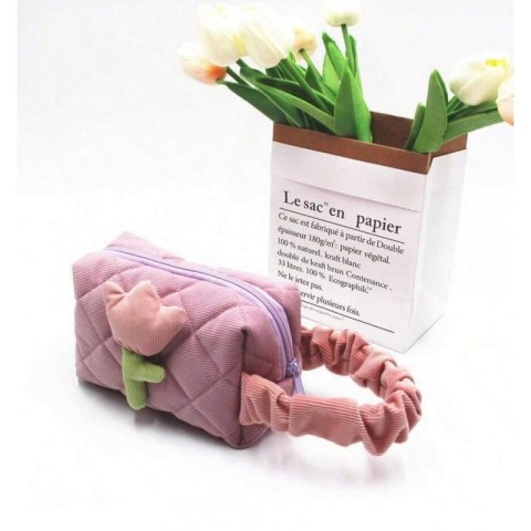 Kosmetyczka z motywem tulipana, pikowana podłużna fiolet KS101WZ3 Kosmetyczka z motywem tulipana, pikowana podłużna fiolet KS101WZ3