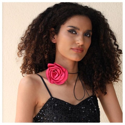 Naszyjnik choker XL ozdobny kwiat na szyję róża na rzemyku elegancki Fuksja N761F Naszyjnik choker XL ozdobny kwiat na szyję róża na rzemyku elegancki Fuksja N761F