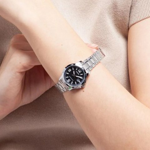 Zegarek Casio Collection LTP-V004D-1B2 Zegarek Casio Collection LTP-V004D-1B2