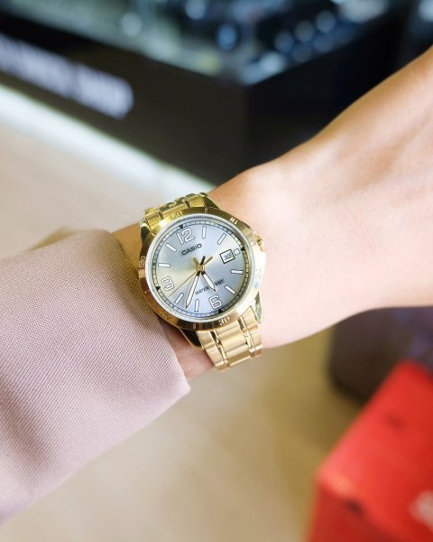 Zegarek Casio Collection LTP-V004G-7B2 (zd642b) Zegarek Casio Collection LTP-V004G-7B2 (zd642b)