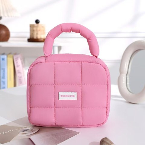Kosmetyczka damska pikowana kuferek z rączką 18,5 x 12,5 x 13cm KS139R